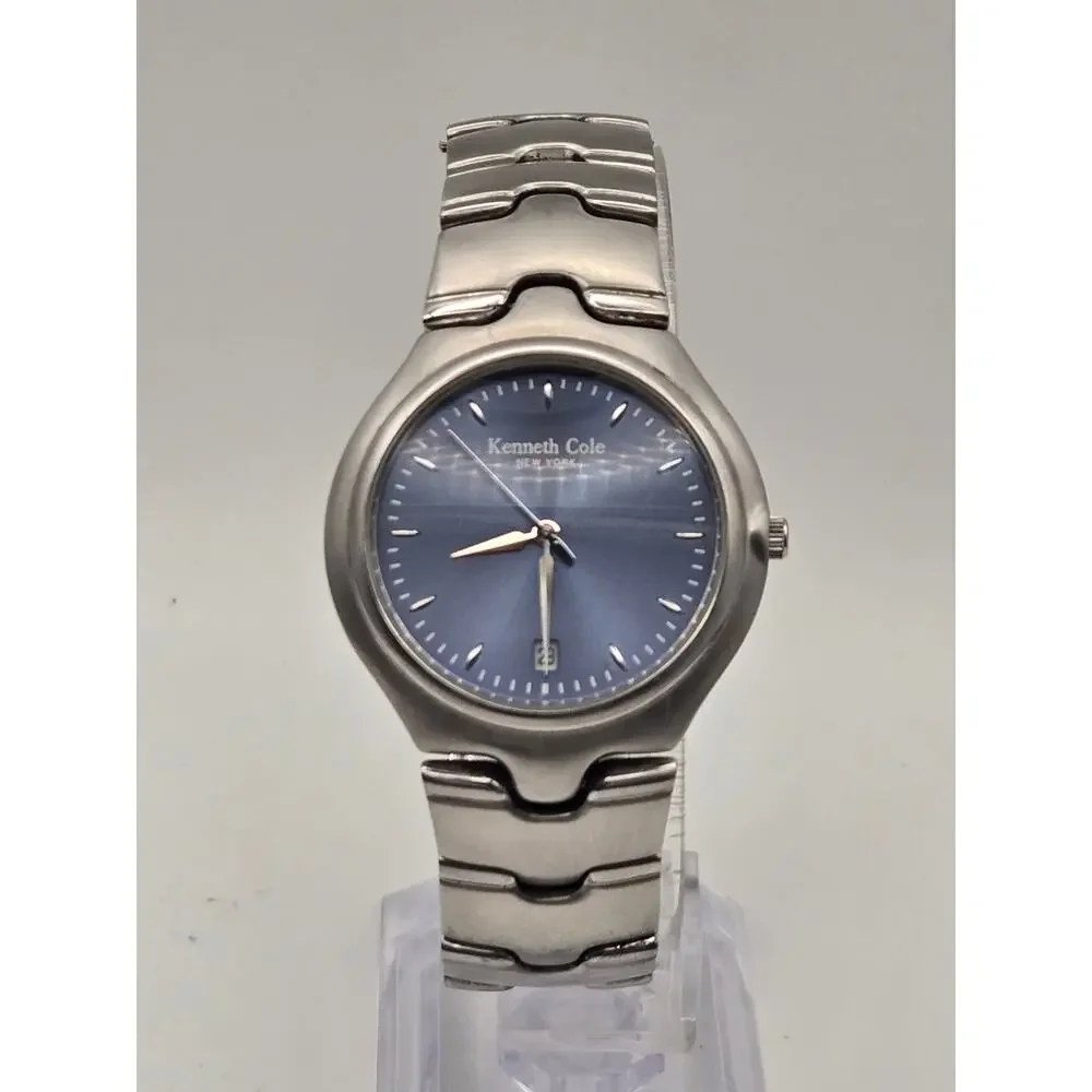 Kenneth Cole this kenneth
